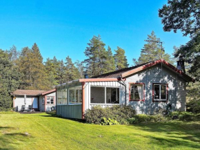 8 person holiday home in HEN N, Henån